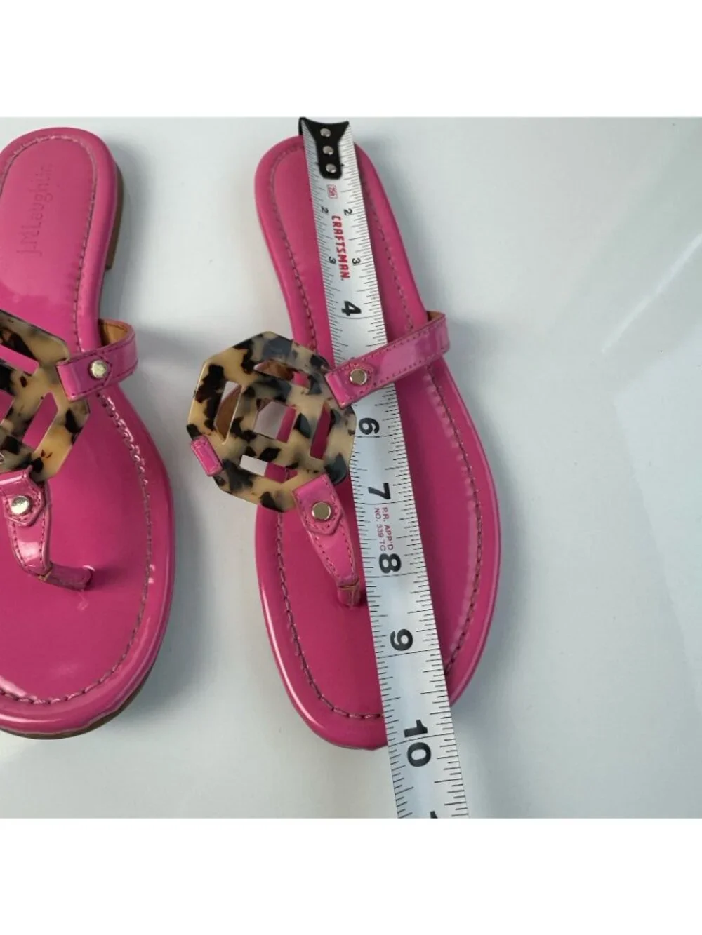J. McLaughlin Lucy Pink Patent Leather Tortoise Medallion Thong Sandals Size 8.5